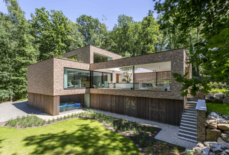 moderne villa laten bouwen door Marchetta